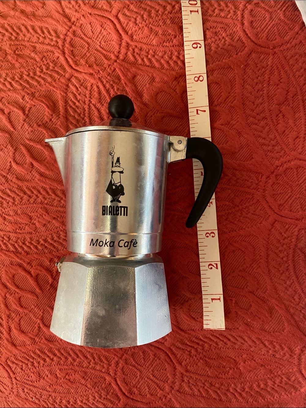 BIALETTI Iconic Stovetop Espresso Maker, Makes Real Italian Coffee, Silver - Picture 10 of 13